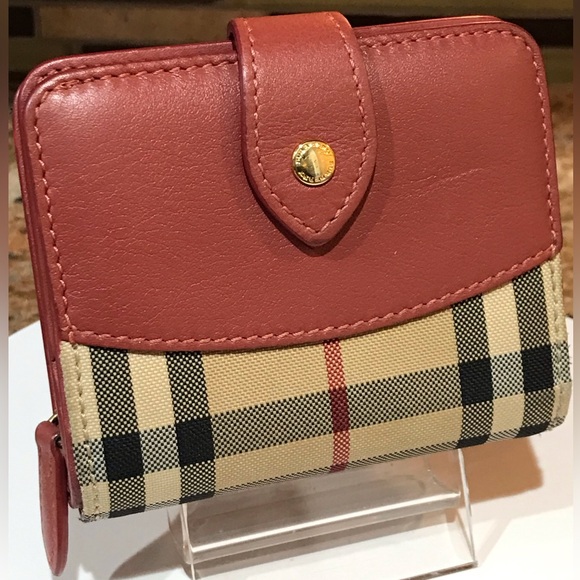 Burberry Signature Nova Check Bifold Wallet ๐๐ฅ - Picture 17 of 17